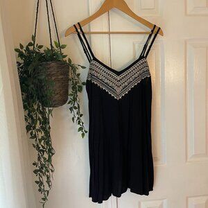 AMERICAN EAGLE Bohemian black embroidered dress size XS